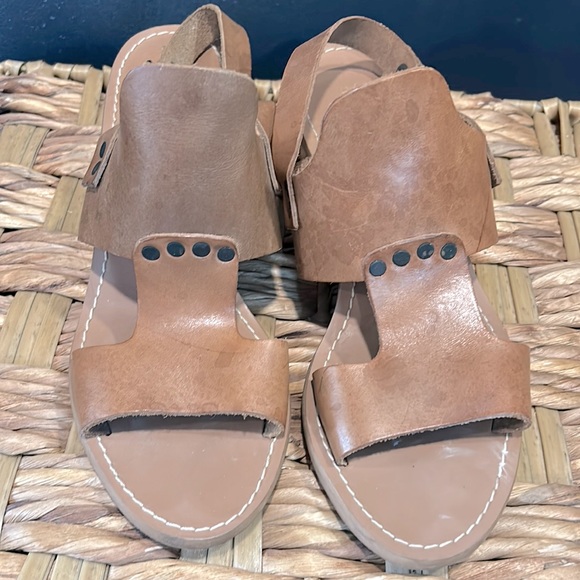 Leather Slingback Heels - Picture 3 of 6